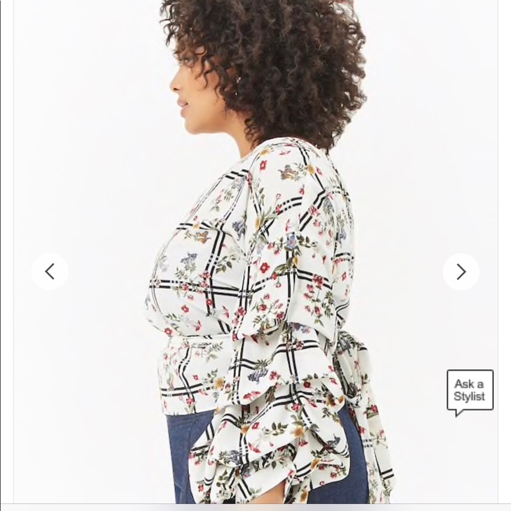 Beautiful blouse - Picture 3 of 5